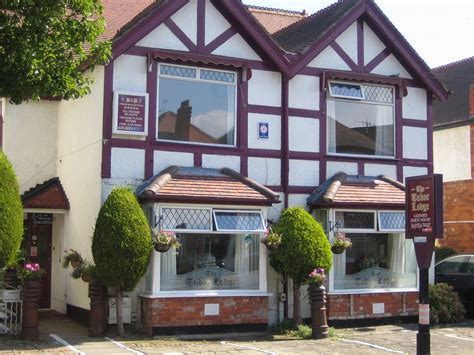 The Tudor Lodge Guest House (Skegness) .